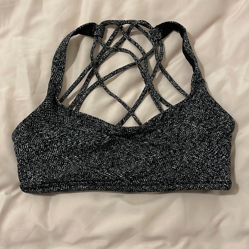 Lululemon sports bra